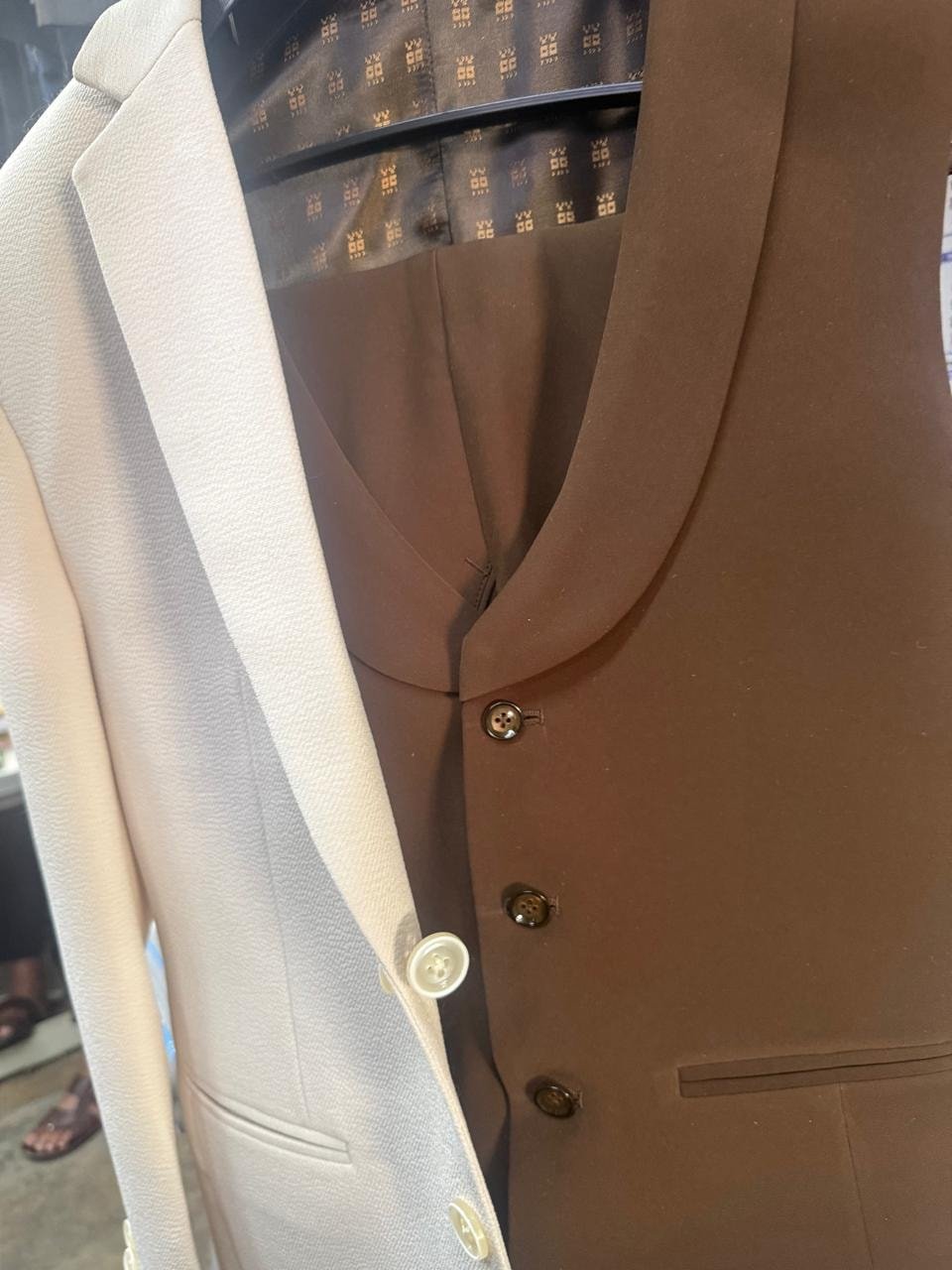 Mother of pearl button detail